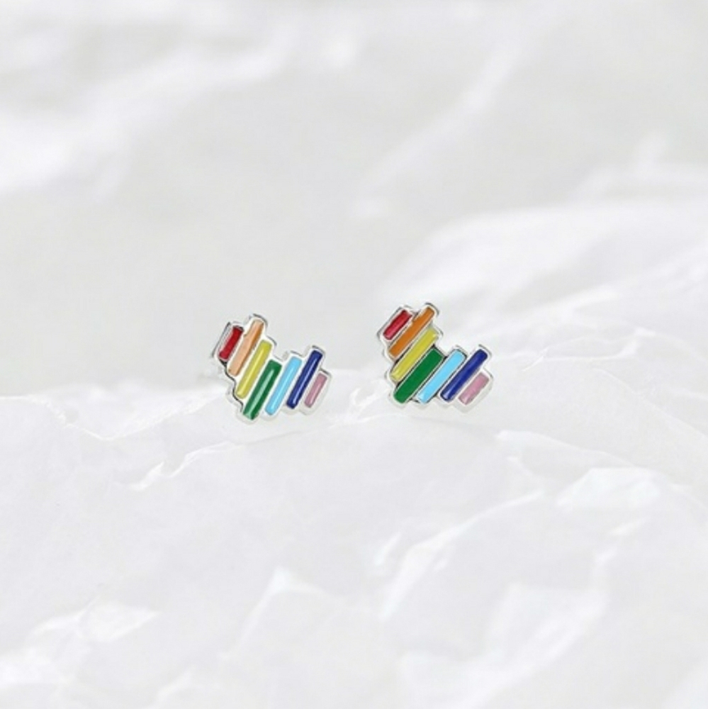🌈Miniature Rainbow Heart Earrings🌈